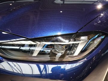 Car image 29