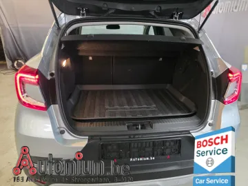 Car image 29