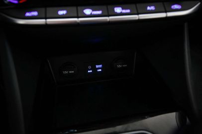 Car image 37