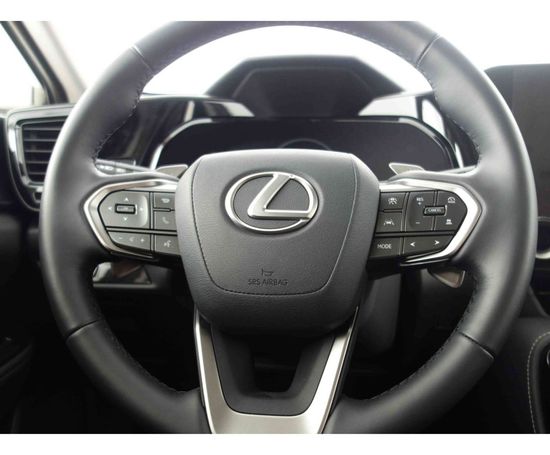 Lexus NX 350 h 178 kW image number 17