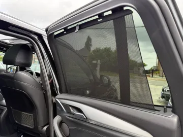 Car image 36