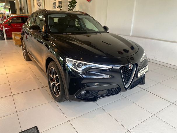 Alfa Romeo Stelvio 2.2 Diesel Super 132 kW image number 2