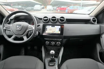 Car image 29