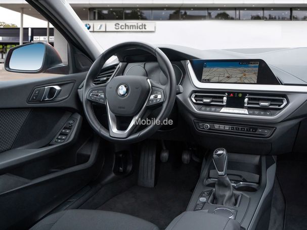 BMW 118i Advantage 100 kW image number 4