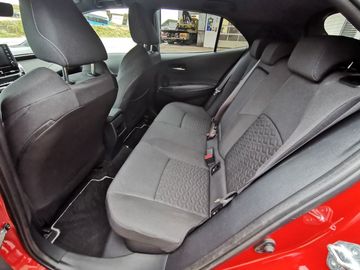 Car image 9