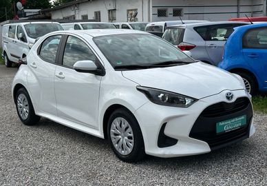 Car image 3