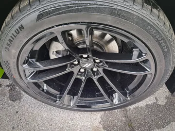 Car image 37