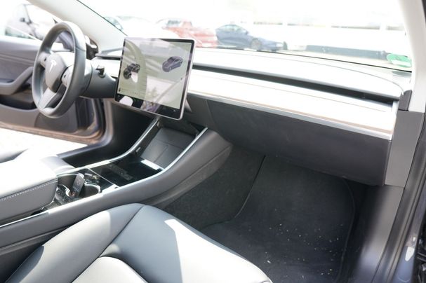 Tesla Model 3 Long Range AWD 350 kW image number 11