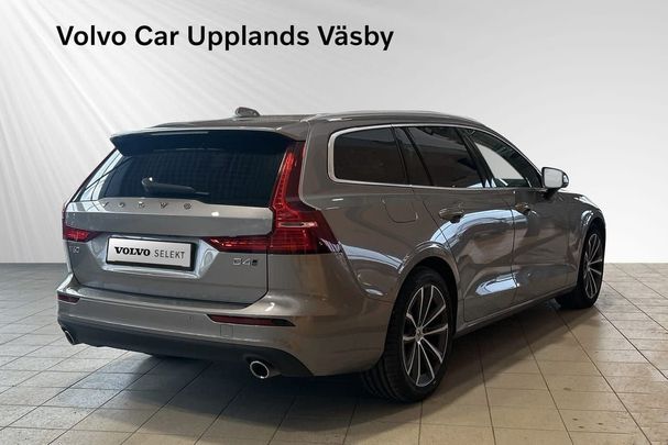 Volvo V60 D4 AWD Momentum 141 kW image number 2