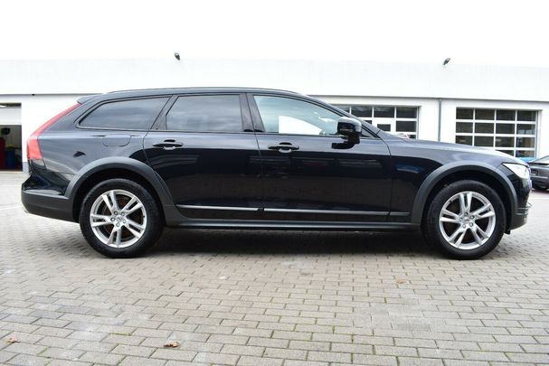 Volvo V90 Cross Country D4 AWD 142 kW image number 8