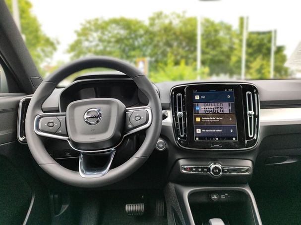 Volvo XC40 B3 Core 120 kW image number 17