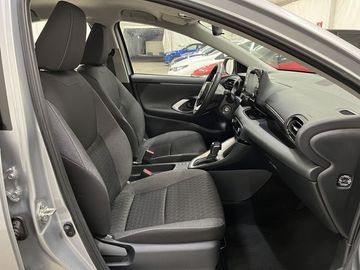 Car image 10