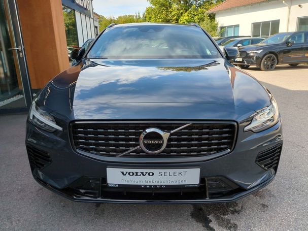 Volvo V60 T6 R Design AWD Recharge 251 kW image number 3