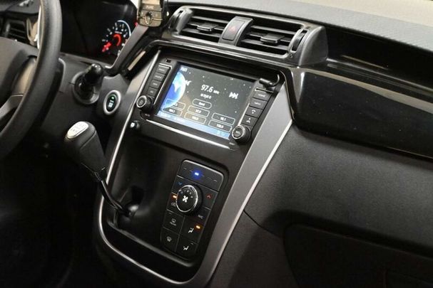 Mahindra KUV100 1.2 64 kW image number 11