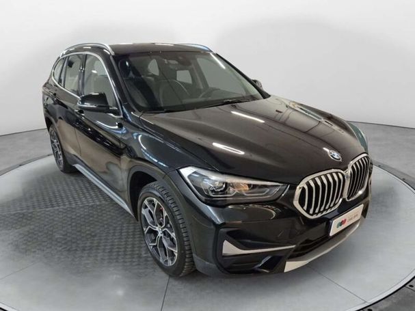 BMW X1 sDrive18d Advantage 110 kW image number 2