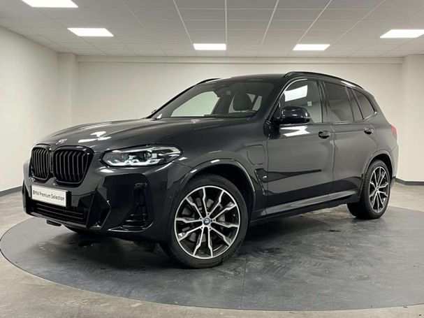 BMW X3 xDrive 137 kW image number 1