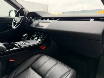 Car image 35