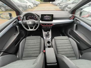 Car image 14