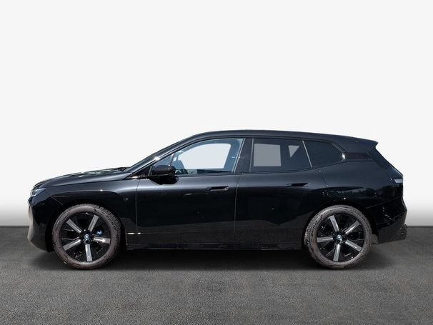 BMW iX xDrive40 240 kW image number 4