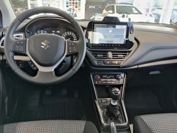 Car image 13