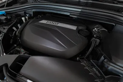 Car image 26