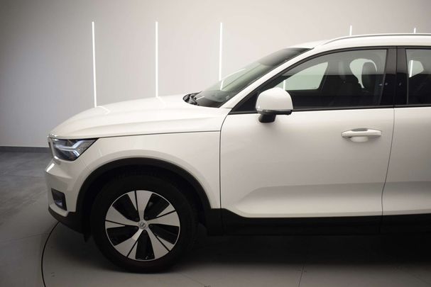 Volvo XC40 D3 Momentum Pro 110 kW image number 29