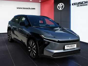 Car image 18