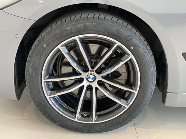 BMW 520d Touring 140 kW image number 5