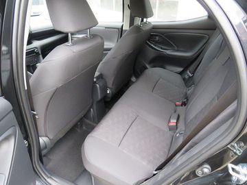 Car image 15