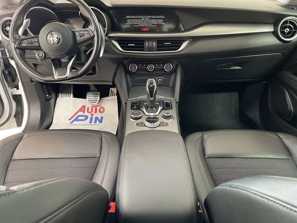 Alfa Romeo Stelvio 2.2 Diesel AT8 118 kW image number 11