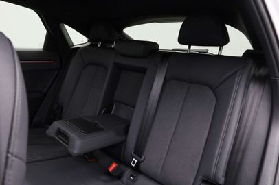 Car image 41