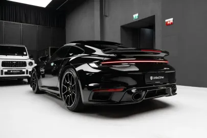 Car image 37