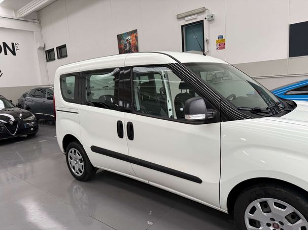 Fiat Doblo 1.6 16V Lounge 88 kW image number 2