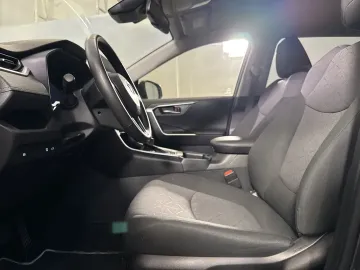 Car image 22