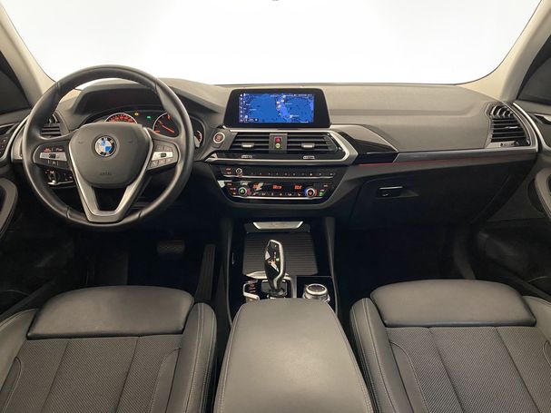 BMW X3 xDrive20d xLine 140 kW image number 12