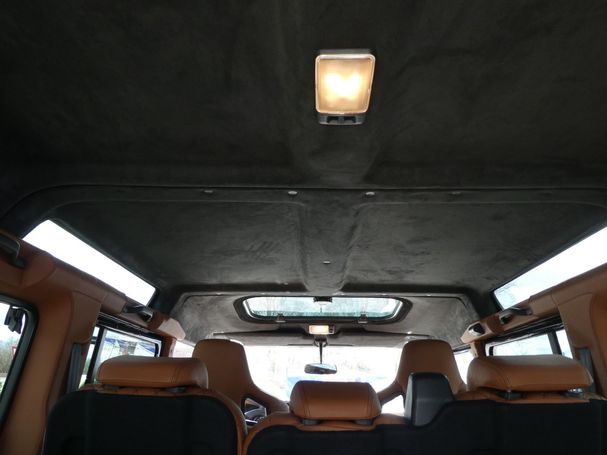 Land Rover Defender 110 90 kW image number 28