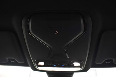 Car image 37