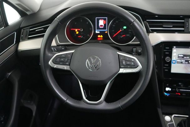 Volkswagen Passat Variant 2.0 TDI Elegance DSG 110 kW image number 12