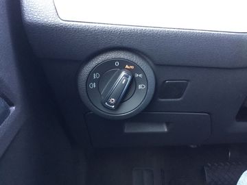 Car image 35