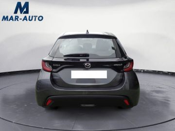 Car image 19
