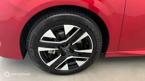 Car image 20