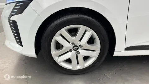 Car image 20