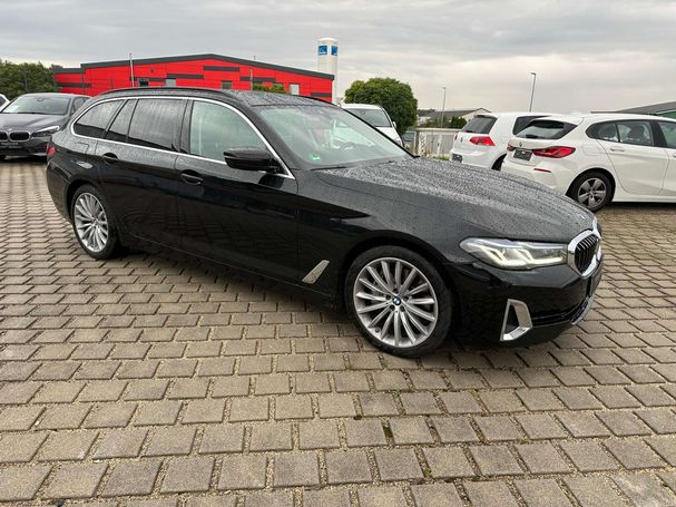 BMW 530d Touring Luxury Line xDrive 210 kW image number 4