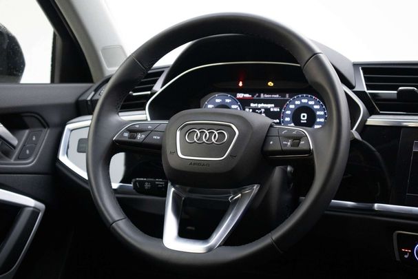 Audi Q3 45 TFSIe 180 kW image number 8