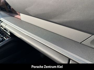 Car image 41