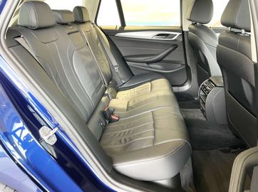 Car image 37