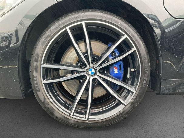 BMW 330e M Sport 215 kW image number 16