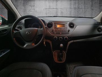 Car image 12