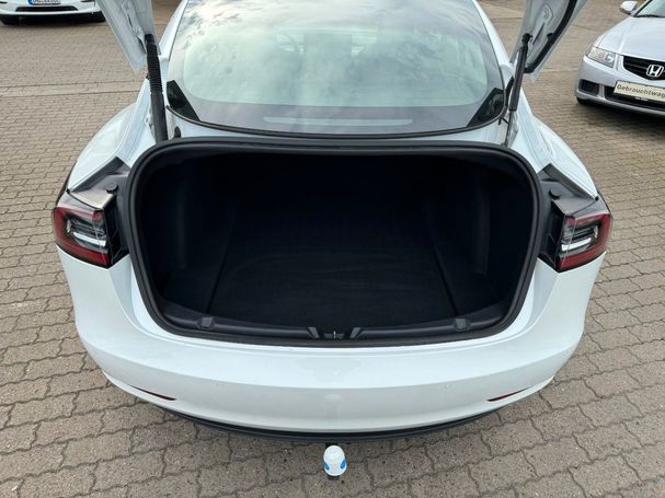 Tesla Model 3 Long Range AWD 366 kW image number 19