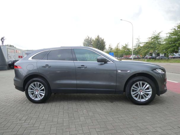 Jaguar F-Pace AWD 184 kW image number 3